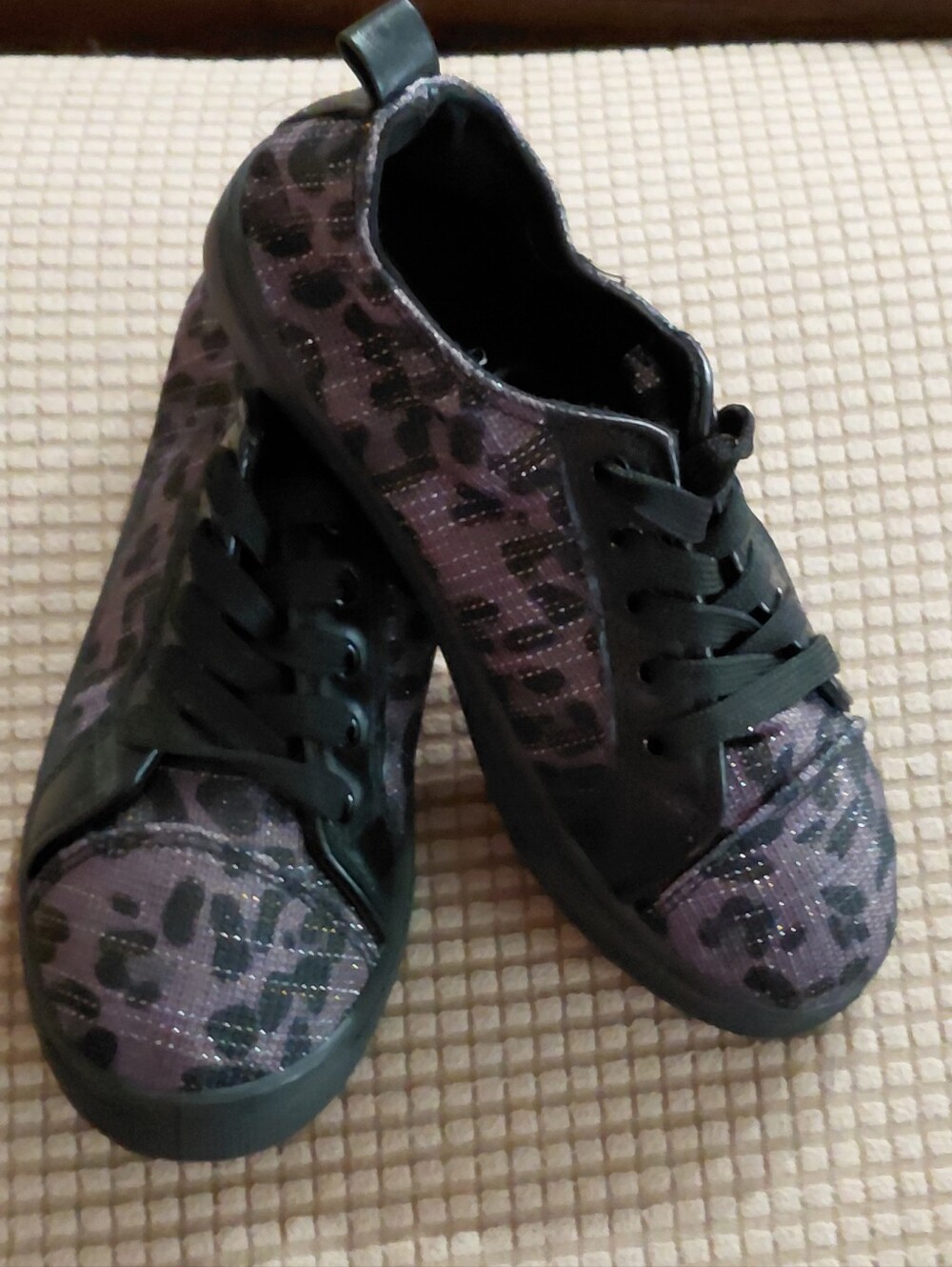 Twisted Girls Sz 1 Purple Black Leopard Print Sneakers New